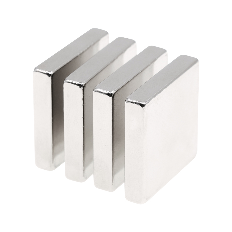 Bloco de ímã permanente 4